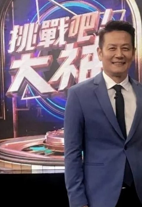 新片速遞舞蹈女神来袭极品美腿黑丝随着音乐摆弄美臀特写肥穴扎起双马尾看着更是诱人 - 万站榜入口